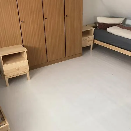 2 阿尔岑瑙·因·尤特弗兰恩